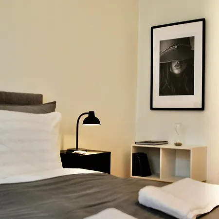 Magelos 12 Hotel apartamentowy